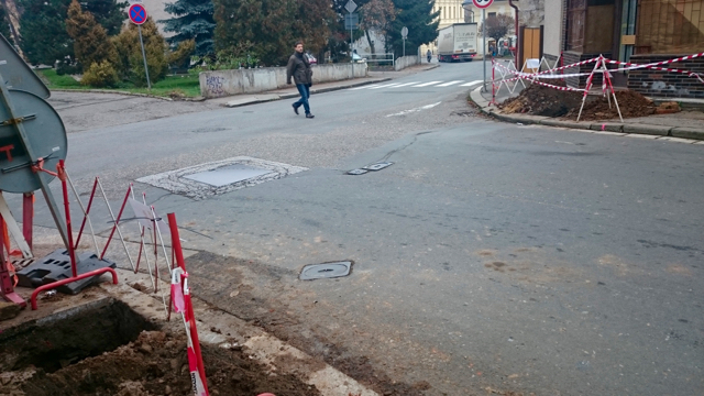 metropolitní sít tylova ulice díry_4347
